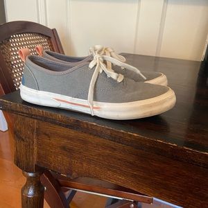 Sperry sneakers size 8